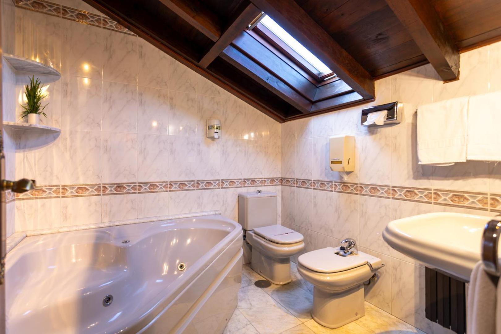 Hotel La Casona De Luis ケベダ エクステリア 写真